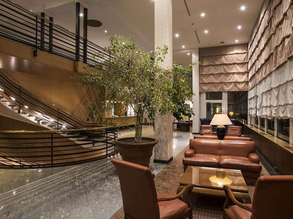 Flyon Hotel & Conference Center Bologna Interior photo Interior of the hotel