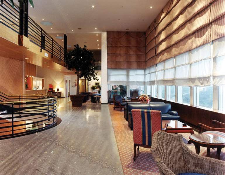 Flyon Hotel & Conference Center Bologna Exterior photo Interior of the hotel